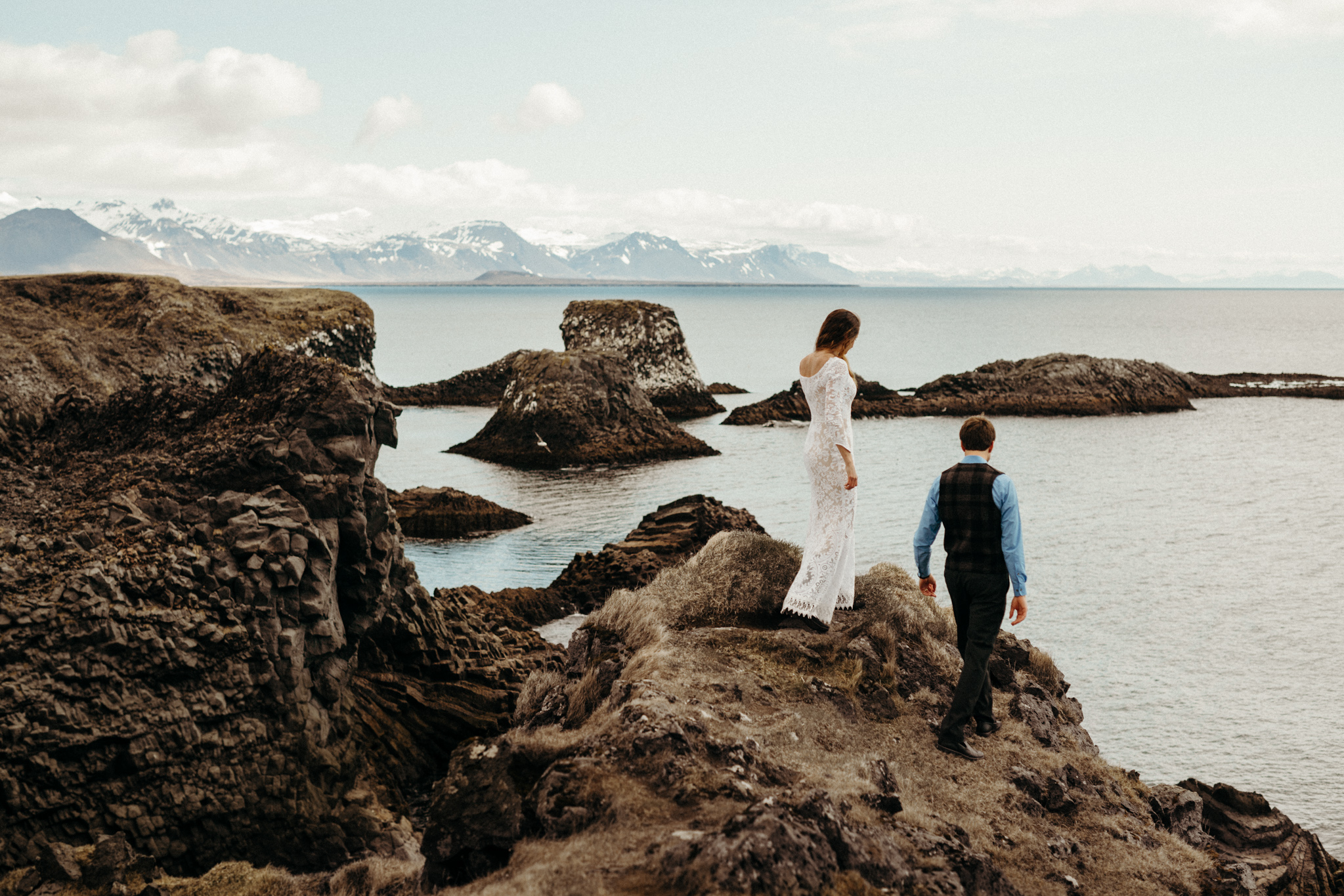 Iceland Anniversary Session on the Snaefellsness Peninsula || Victoria Selman Photographer