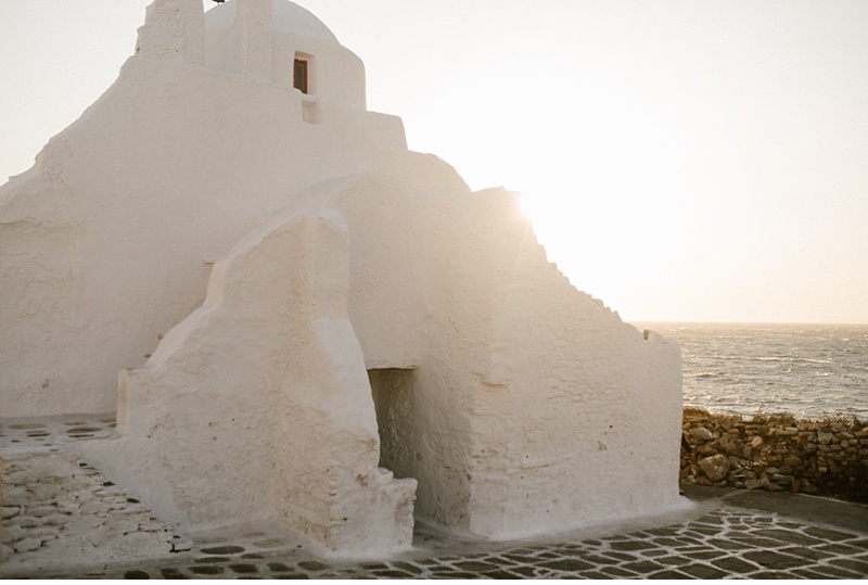Traveling the Greek Islands - Mykonos & Santorini || Victoria Selman Photographer