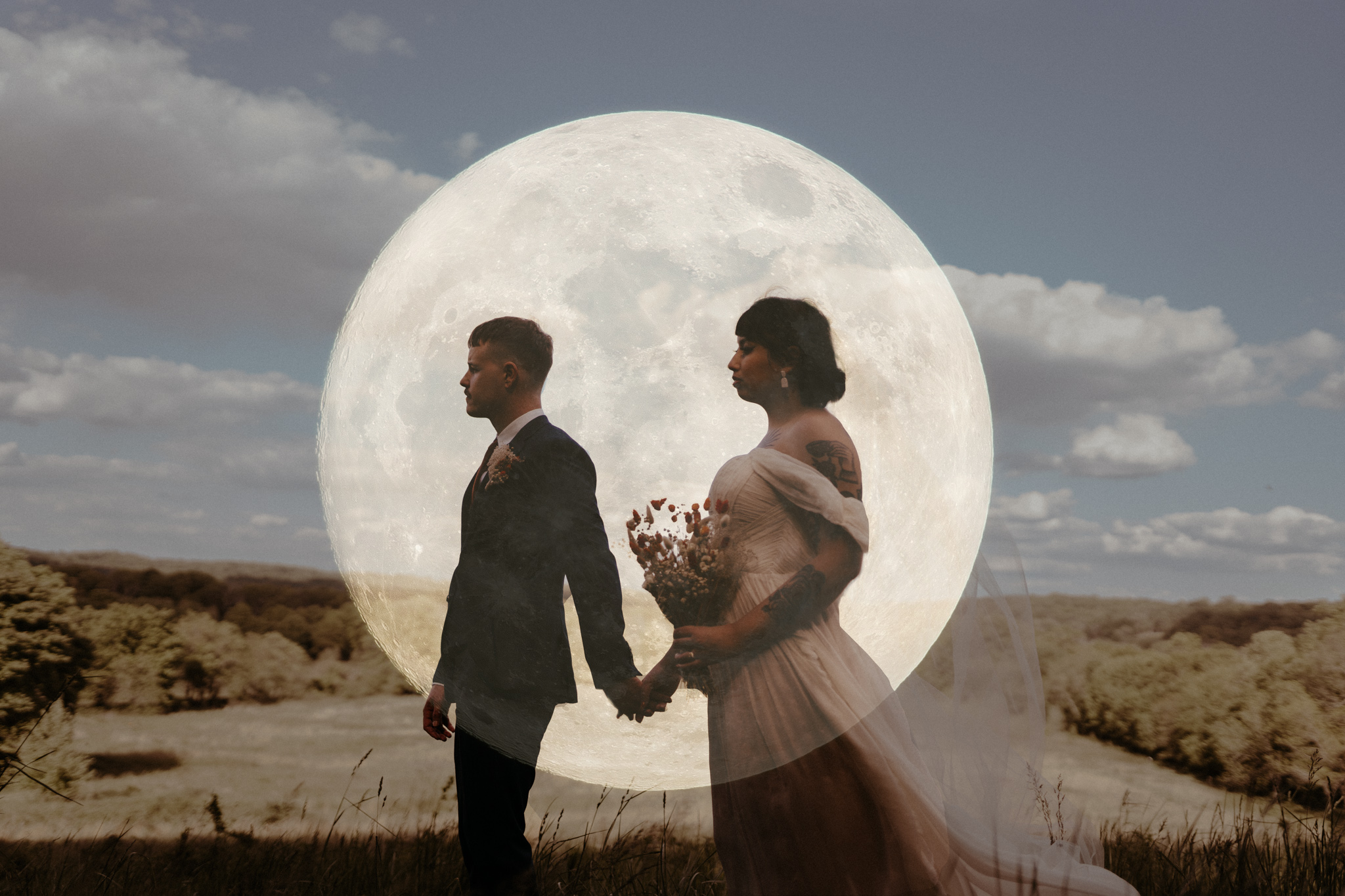Lunar & desert-Inspired wedding in an open field // images by offbeat & non-traditional photographer Victoria Selman