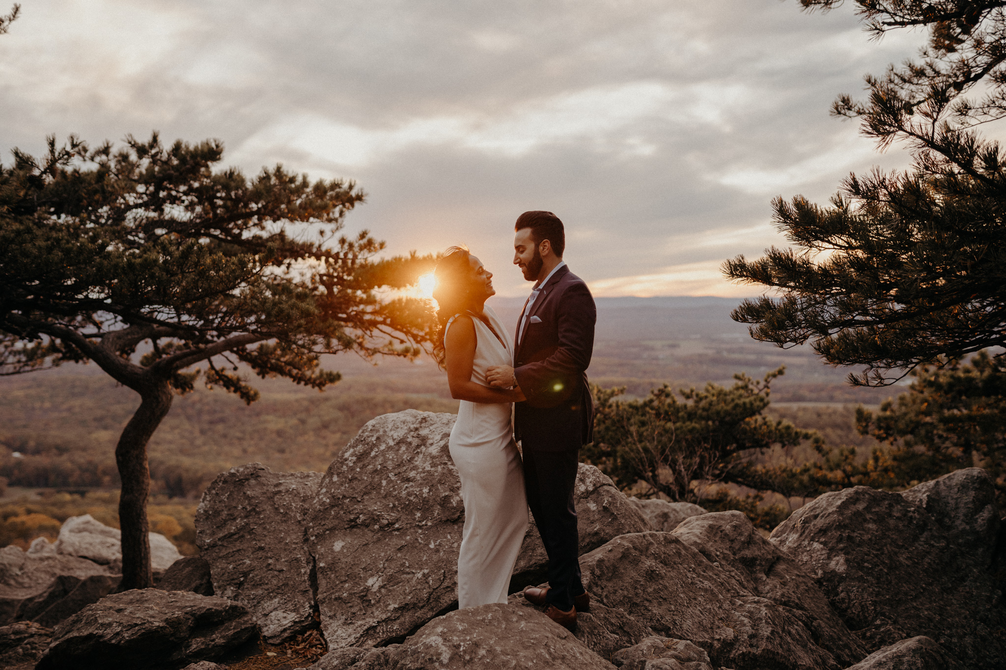 Maryland adventurous engagement session at sugarloaf mountain by moody elopement photographer